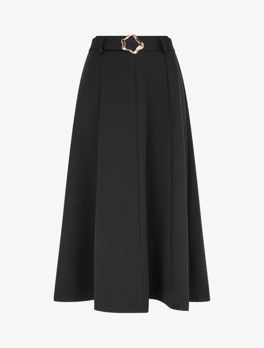 Effen midi-rok met sierstuk. - Zwart