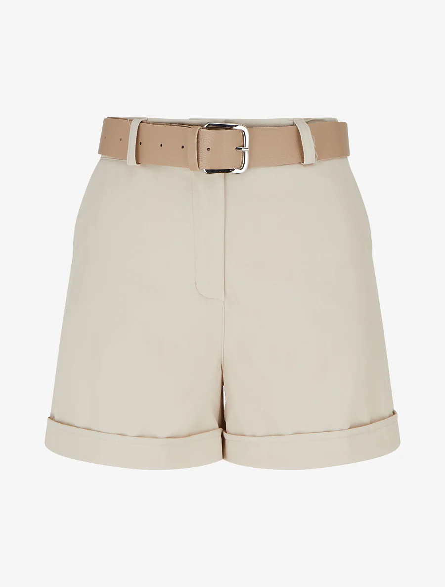 Effen short met ceintuur en zoom - Beige