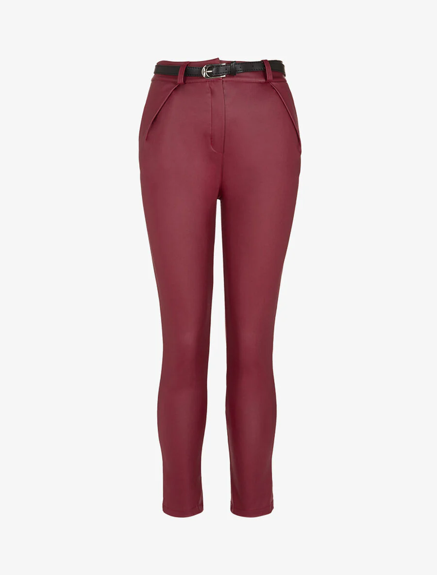 Gecoate mom jeans en riem - Bordeaux