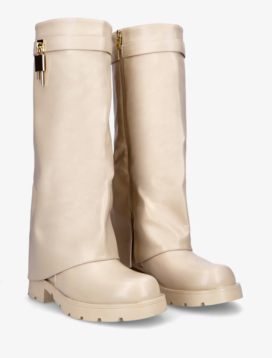 Laarzen van imitatieleer met omslag en hangslotjuweel - Beige - Image 4