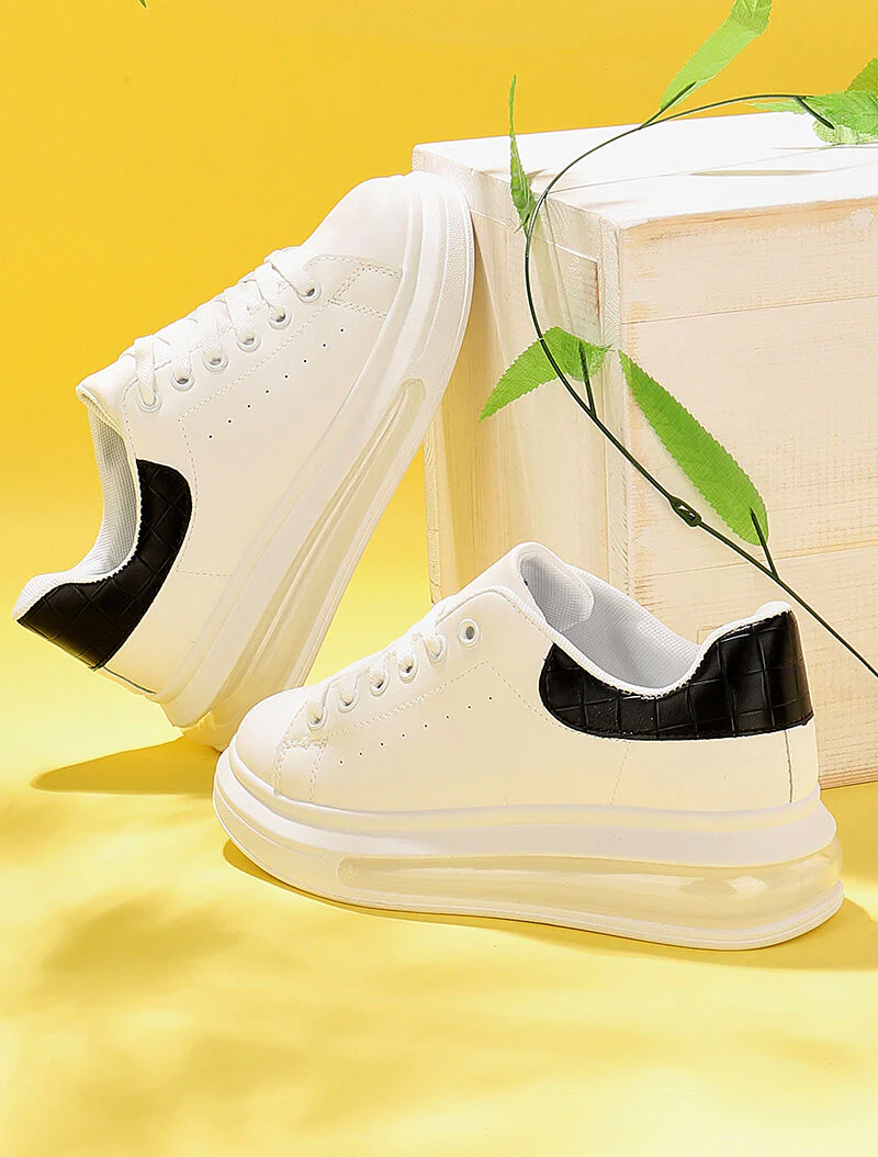 Sneakers met luchtbellen en krokodillendetail - zwart - Image 5
