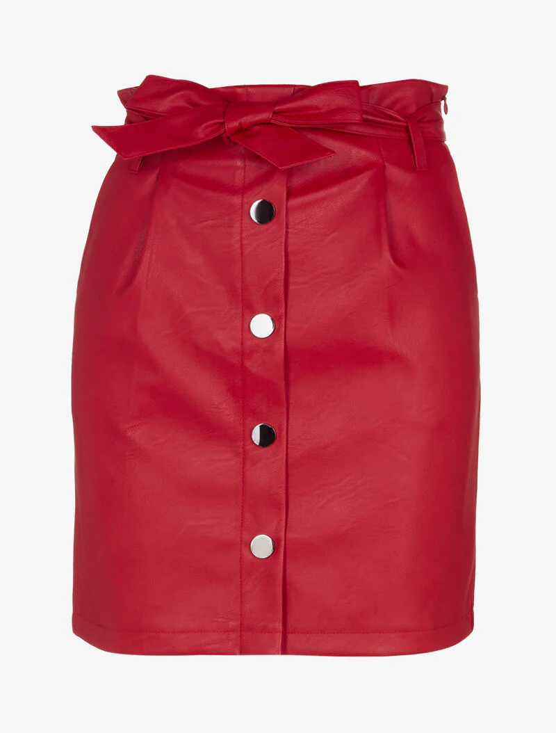 Rok in imitatieleer met zilveren knopen - rood