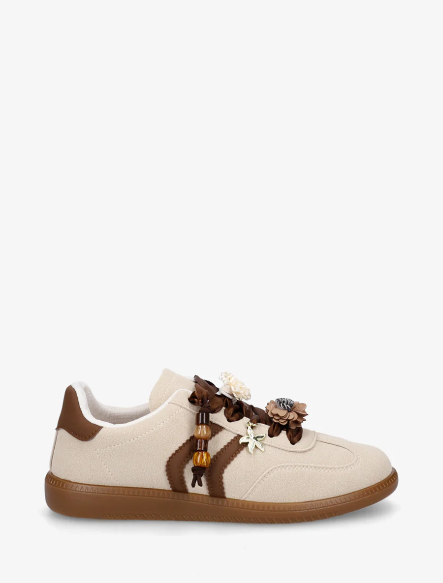 Sneakers met bloemeninzetstukken en contrasterende strepen - Beige