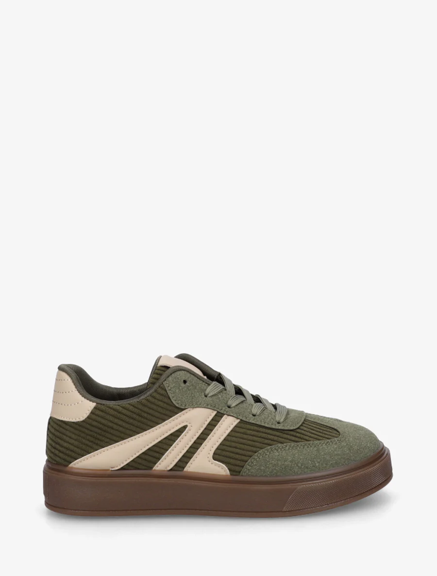 Sneakers met inzetstukken van stof en contrasterende banden. - Kaki