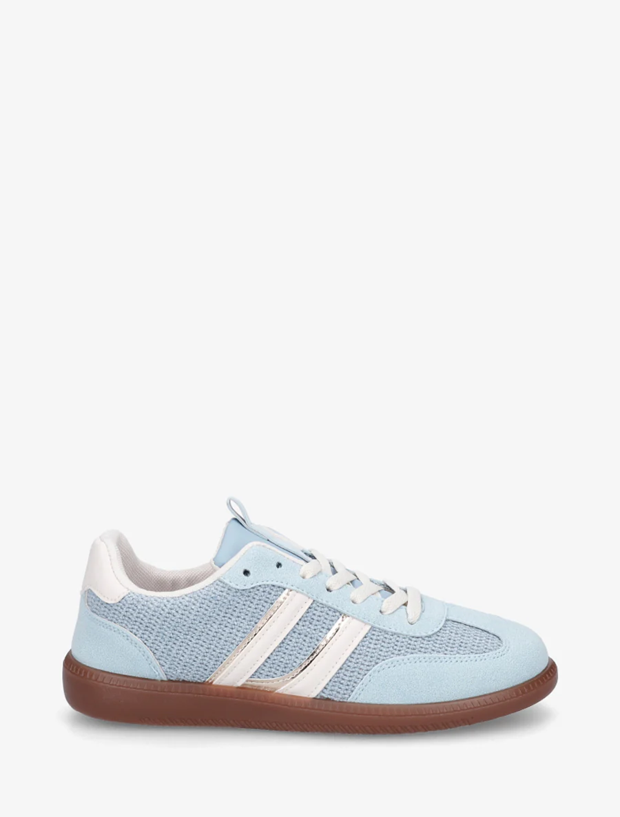 Sneakers van twee materialen met contrasterende strepen. - Lichtblauw